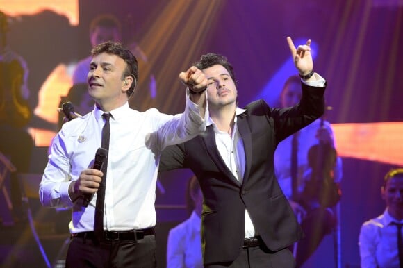 Tony Carreira et David Marouani (David Gategno) - Concert exceptionnel de Tony Carreira au Palais des Sports à Paris, le 12 avril 2014.
