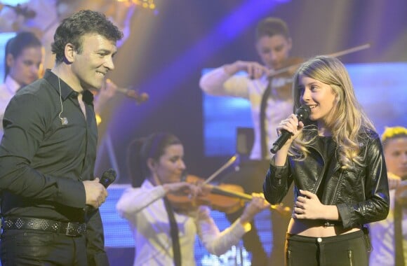 Tony Carreira et sa fille Sara - Concert exceptionnel de Tony Carreira au Palais des Sports à Paris, le 12 avril 2014.