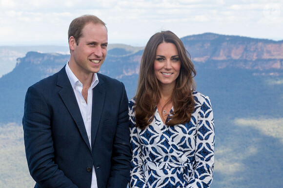 Le duc William et la duchesse Catherine de Cambridge étaient en visite à Winmalee, dans les Montagnes bleues, le 17 avril 2014 au 2e jour de leur tournée en Australie.