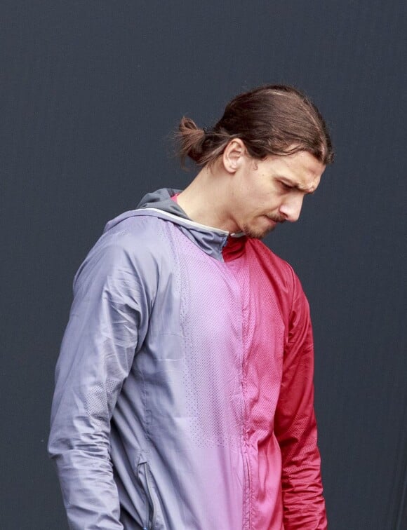 Zlatan Ibrahimovic est à Malmoe après l'annonce de la mort de son frère Aleksander Djordjeiv. Il s'est rendu au stade pour s'entraîner, le 11 avril 2014.