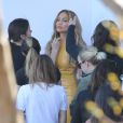  Jennifer Lopez, remaquill&eacute;e et coiff&eacute;e pour une petite photo avant son entr&eacute;e sur le plateau d'American Idol. Los Angeles, le 16 avril 2014. 
