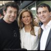 Photo exclusive : Patrick Bruel, Manuel Valls et sa femme Anne Grevoin au Stade de france pour le concert de Johnny Hallyday en juin 2012