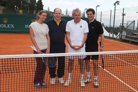 Tatiana Golovin, le prince Albert II de Monaco, Patrick Poivre d'Arvor et Arnaud Boetsch à l'entraînement pour le match en double lors du Tennis Rolex Masters de Monte Carlo à Monaco le 19 avril 2014 