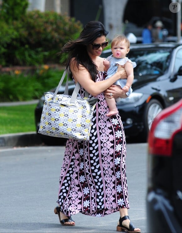 Jenna Dewan emmène sa fille Everly chez le pédiatre à Santa Monica, le 10 avril 2014.