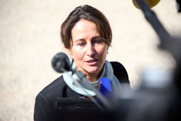 Ségolène Royal, ministre de l'Ecologie, du Développement durable et de l'Energie - Sortie du conseil des ministres au palais de l'Elysée à Paris, le 9 avril 2014.