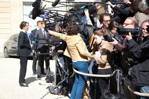Ségolène Royal, ministre de l'Ecologie, du Développement durable et de l'Energie - Sortie du conseil des ministres au palais de l'Elysée à Paris, le 9 avril 2014.