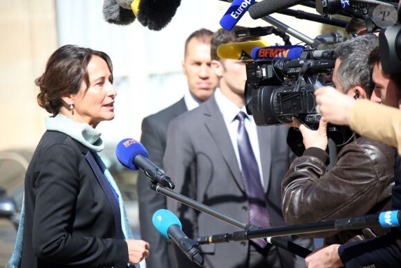 Ségolène Royal, ministre de l'Ecologie, du Développement durable et de l'Energie - Sortie du conseil des ministres au palais de l'Elysée à Paris, le 9 avril 2014.