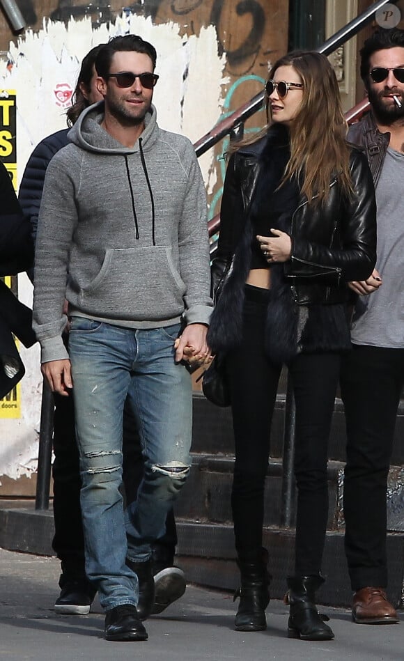 Adam Levine et Behati Prinsloo à New York, le 15 novembre 2013.
