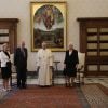Le pape François reçoit en audience privée le roi Albert et la reine Paola de Belgique au Vatican, le 26 avril 2014.