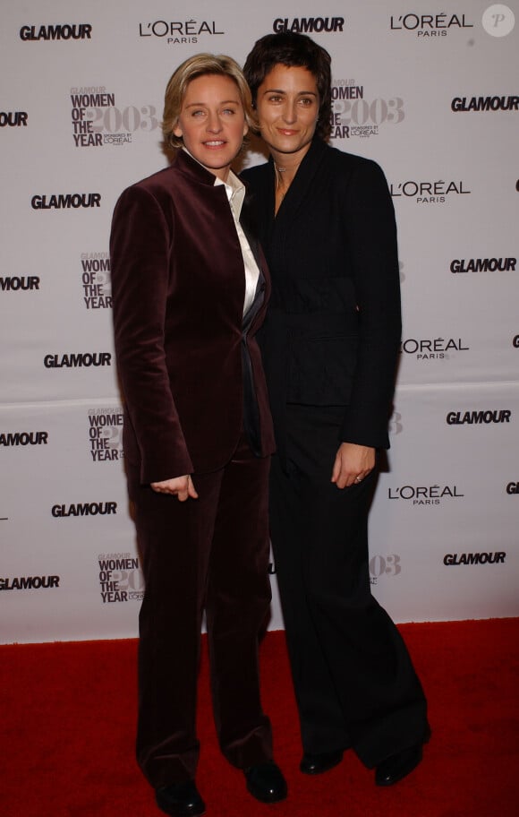 Ellen DeGeneres et Alexandra Hedison lors des Glamour Women of the Year Awards à New York le 10 novembre 2003