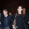 Carla-Bruni à la sortie de son concert au Luckman Fine Arts Complex de Los Angeles le 26 avril 2014 au côté de son époux Nicolas Sarkozy