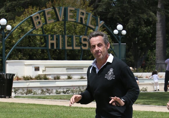 L'ancien président Nicolas Sarkozy fait son jogging à Beverly Hills le 27 avril 2014.