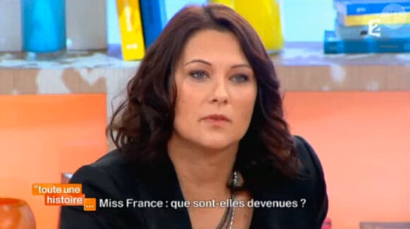 Valérie Claisse évoque son expérience pendant et après Miss France sur France 2 dans Toute une histoire, le mercredi 30 avril 2014