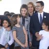 La princesse Letizia d'Espagne est allée le 30 avril 2014 à l'école Maria Moliner de Villanueva de la Canada, à Madrid, dans le cadre de ses missions pour la FEDER, la Fédération espagnole des maladies rares.