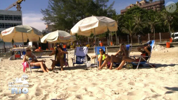 Après-midi à la plage pour les filles et Benji (Les Marseillais à Rio, épisode 46 diffusé le vendredi 2 mai 2014)
