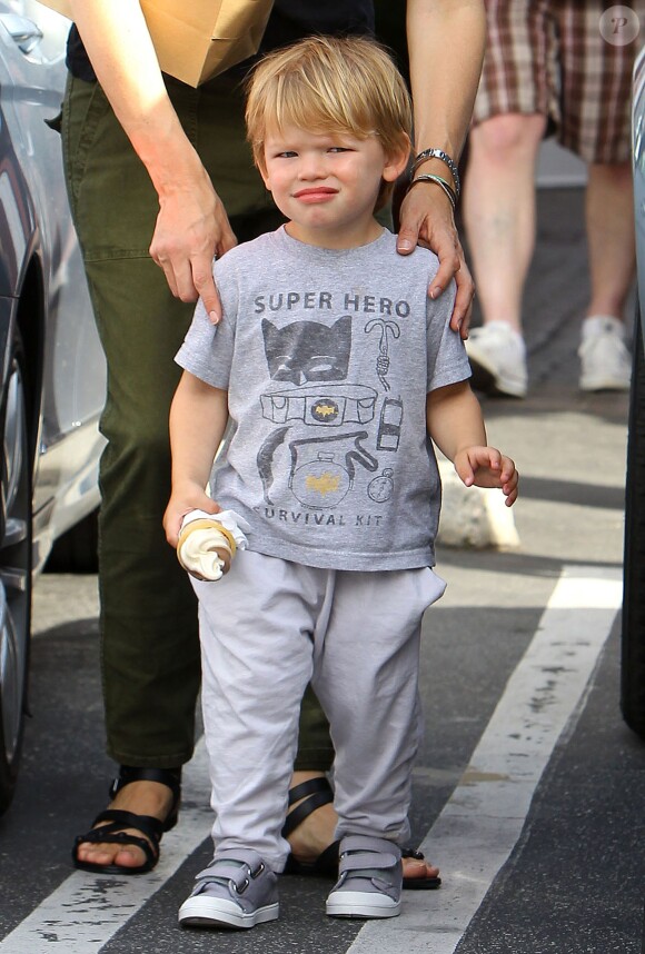 L'adorable Samuel Affleck Brentwood, Los Angeles, le 3 mai 2014. Ici, avec l'adorable petit Samuel 