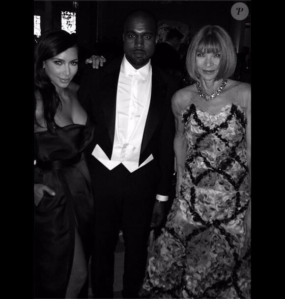 Kim Kardashian, Kanye West et Anna Wintour lors du Met Gala, au Metropolitan Museum of Art. New York, le 5 mai 2014.