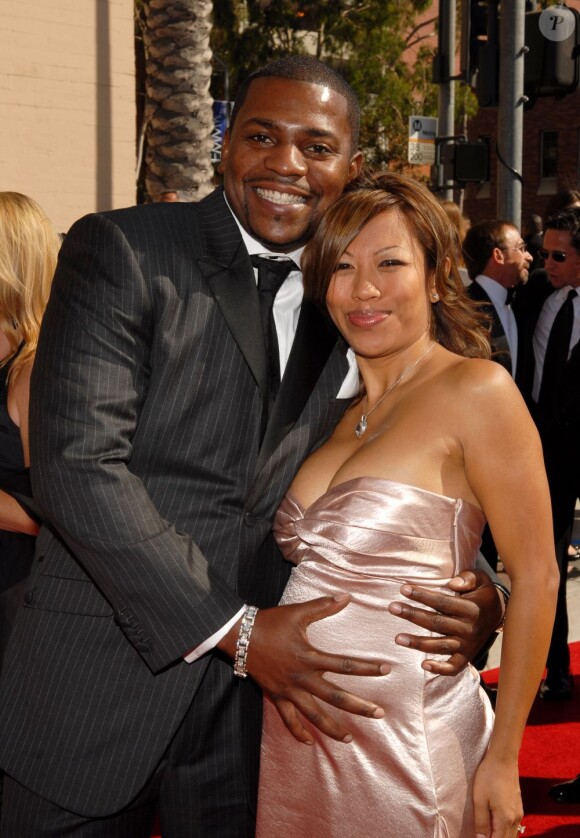 Mekhi Phifer et son ex-compagne Oni Souratha, enceinte, au 59e Primetime Creative Arts Emmy Awards au Shrine Auditorium de Los Angeles, le 8 septembre 2007.