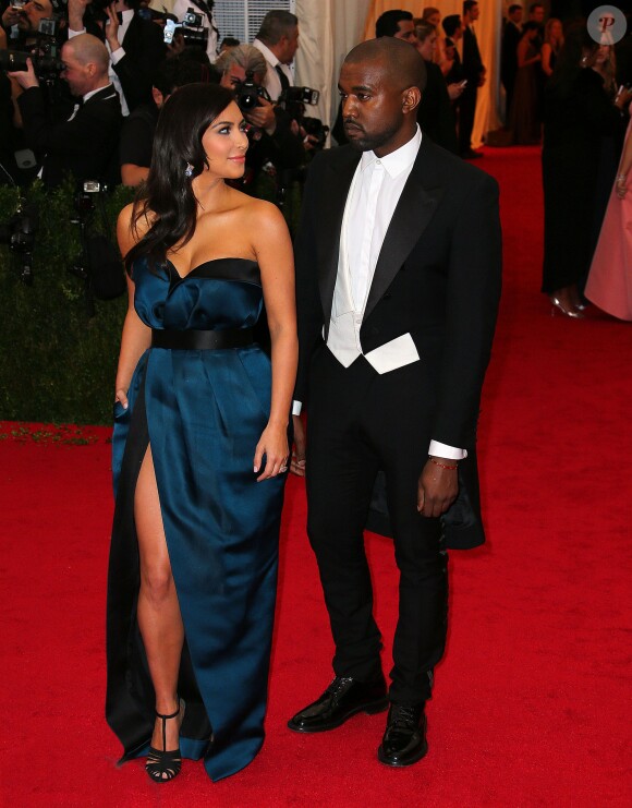 Kim Kardashian et son fiancé Kanye West - Soirée du Met Ball / Costume Institute Gala 2014: "Charles James: Beyond Fashion" à New York, le 5 mai 2014. Le couple doit se marier à Paris le 24 mai 2014