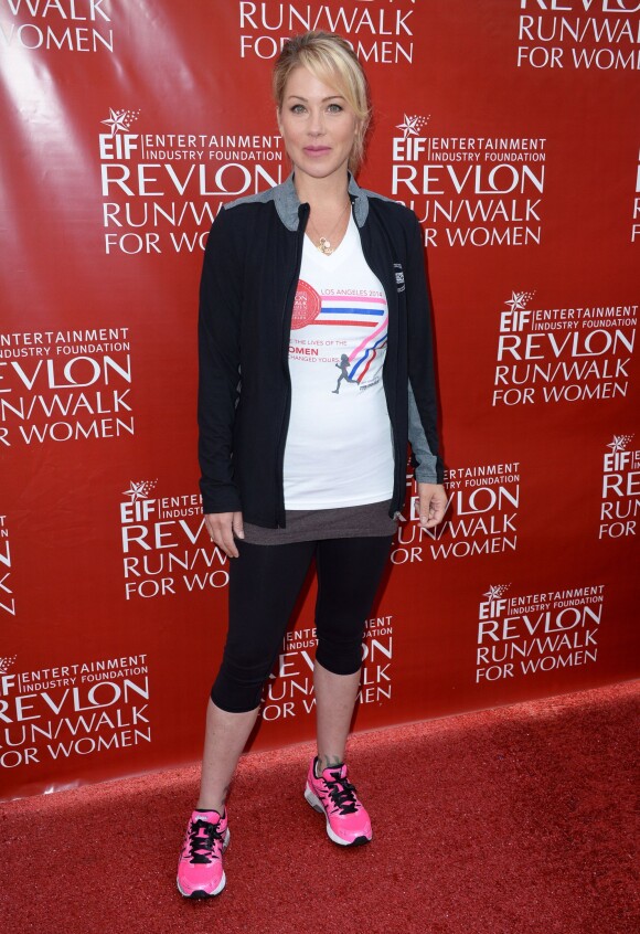 Christina Applegate lors de la 21e course EIF Revlon Run/Walk For Women à Los Angeles, le 10 mai 2014.