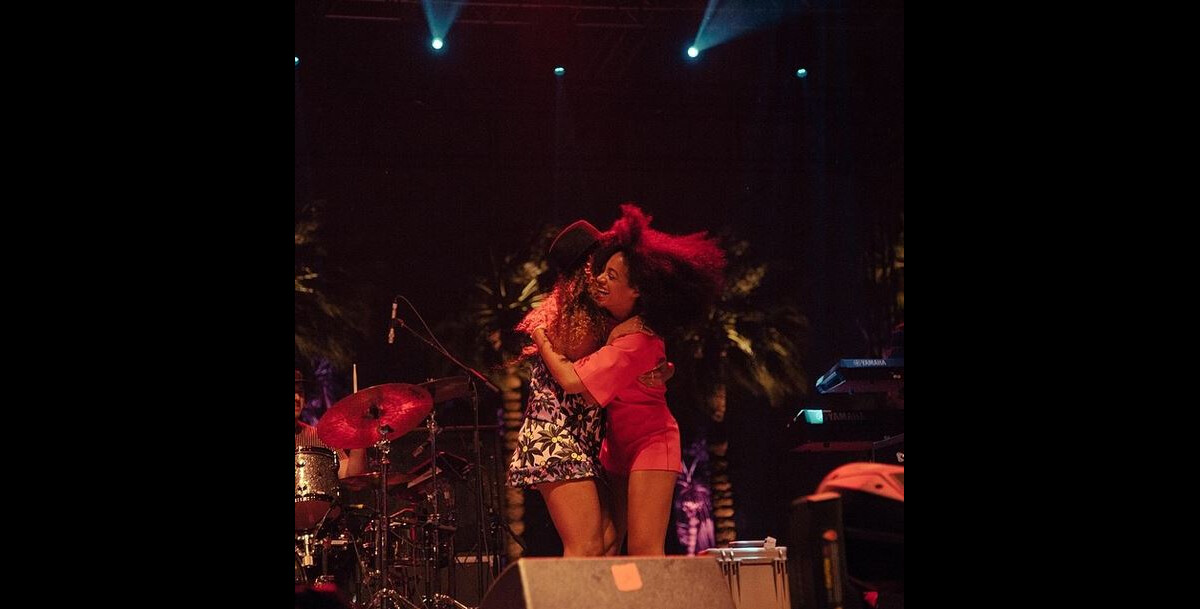 Photo : Beyoncé et Solange Knowles, sur scène lors du Festival de ...
