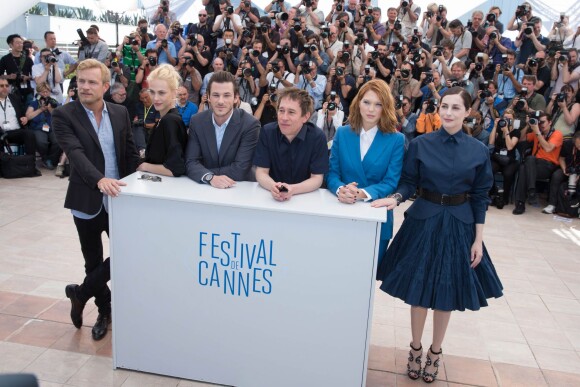 Jérémie Renier, Aymeline Valade, Gaspard Ulliel, Bertrand Bonello, Léa Seydoux, Amira Casar - Photocall du film "Saint Laurent" lors du 67e festival international du film de Cannes, le 17 mai 2014.