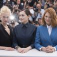 Aymeline Valade, Amira casar, Léa Seydoux - Photocall du film "Saint Laurent" lors du 67e festival international du film de Cannes, le 17 mai 2014.