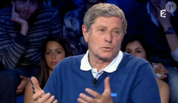 Jean-Michel Larqué sur le plateau d'On n'est pas couché sur France 2, le samedi 17 mai 2014.