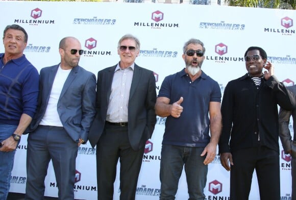 Sylvester Stallone, Jason Statham, Harrison Ford, Mel Gibson, Wesley Snipes - Les acteurs du film "Expendables 3" au photocall du film devant le Carlton dans le cadre du 67e festival du film de Cannes, le 18 mai 2014.