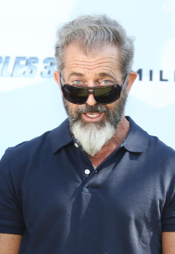 Mel Gibson - Les acteurs du film "Expendables 3" au photocall du film devant le Carlton dans le cadre du 67e festival du film de Cannes, le 18 mai 2014.