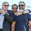 Sylvester Stallone entre Harrison Ford et Mel Gibson - Les acteurs du film "Expendables 3" au photocall du film devant le Carlton dans le cadre du 67e festival du film de Cannes, le 18 mai 2014.