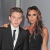 Victoria Beckham et son fils Brooklyn aux 2013 Glamour Women of the Year Awards à Berkeley Square, Londres, le 4 juin 2013
