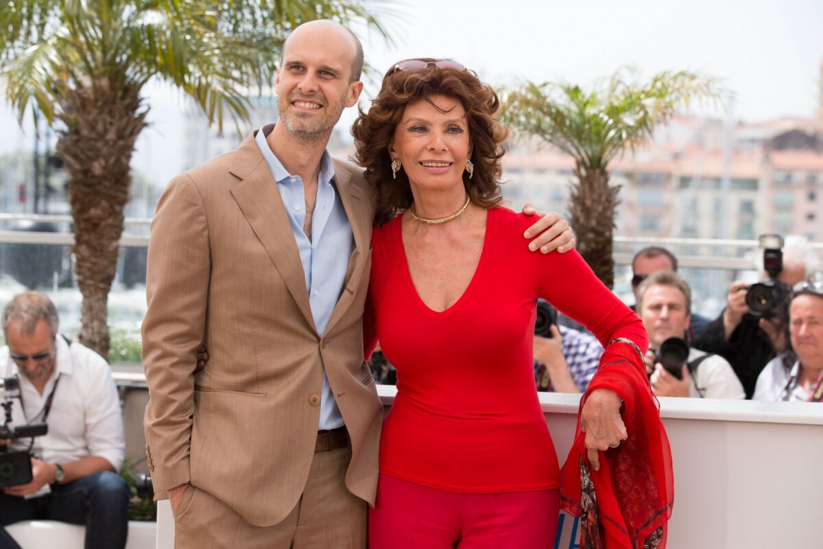 Sophia Loren avec son fils : Resplendissante à Cannes depuis 60 ans ! -  Purepeople