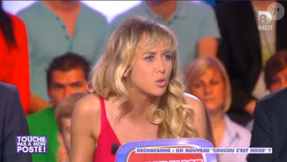 Enora Malagré dans Touche pas à mon poste, le mercredi 21 mai 2014 sur D8.