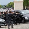 Kim Kardashian, Kanye West et leurs invités arrivent au château de Versailles pour leur soirée pré-mariage. Le 23 mai 2014.