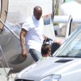 Kanye West - Kanye West arrive en jet privé à Florence en Italie pour poursuivre les festivités de son mariage avec Kim Kardashian le 24 mai 2014.