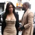 Kim Kardashian et Kanye West sont allés visiter l'école de "Profession Dessin Industriel" rue Saint-Maur à Paris. Kanye West ne semble pas apprécier la présence des photographes. Le 21 mai 2014