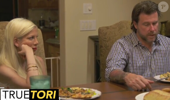 Tori Spelling et Dean McDermott dans le dernier épisode de leur télé-réalité, True Tori, diffusée mardi 27 mai 2014 sur la chaîne américaine Lifetime.