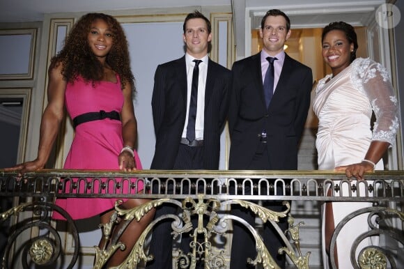 Serena Williams, Bob et Mike Bryan et Taylor Townsend lors du dîner des Champions de la fédération internationale de tennis au Pavillon d'Ermenonville à Paris, le 4 juin 2013