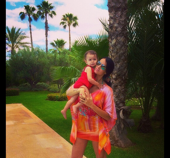 Jade Foret dévoile des photos de ses vacances avec ses adorables filles à Marrakech. Mai 2014.