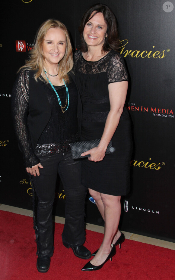 Melissa Etheridge et Linda Wallem au 38e gala annuel "Gracie Awards" à l'hôtel Beverly Hilton à Beverly Hills, le 21 mai 2013.