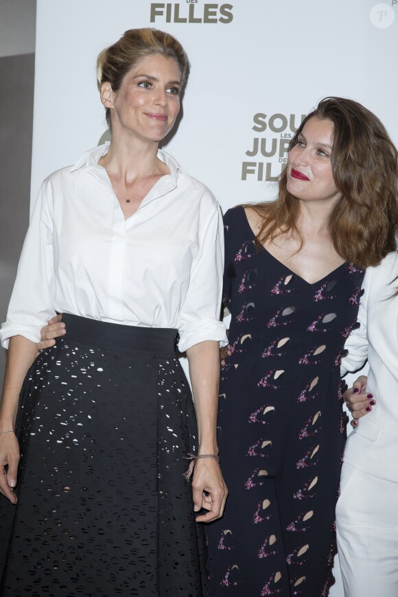Alice Taglioni et Laetitia Casta - Avant-première du film "Sous les jupes des filles" à Paris le 2 juin 2014.