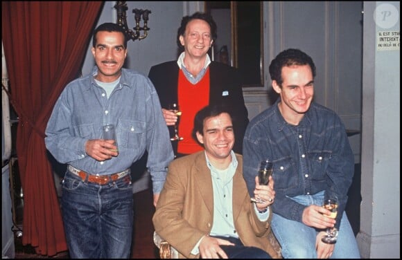 Les Inconnus et leur producteur Paul Lederman à Paris le 15 janvier 1991.