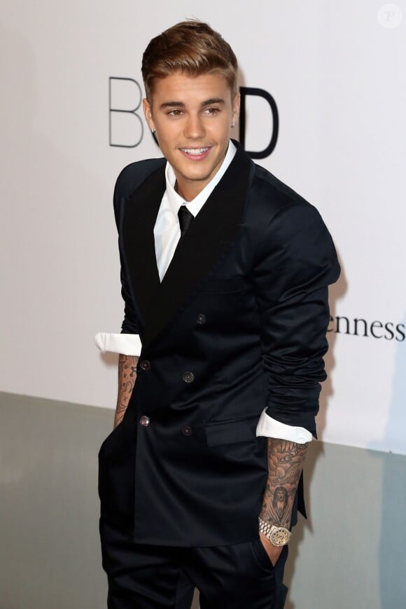 Justin Bieber lors de la soirée "AmfAR's 21st Cinema Against AIDS" à l'Eden Roc au Cap d'Antibes lors du 67ème festival du film de Cannes, le 22 mai 2014. 