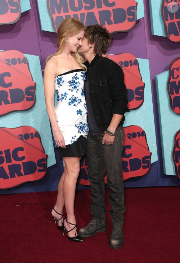 Nicole Kidman avec son mari Keith Urban aux CMT Music Awards à Nashville, le 4 juin 2014