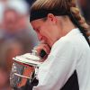 Le 10 juin 2000, Mary Pierce remportait le tournoi de Roland-Garros en battant l'Espagnole Conchita Martínez.