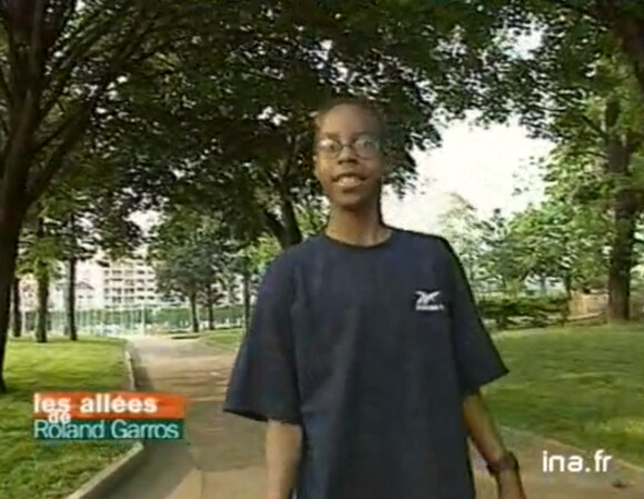 Le futur tennisman Gaël Monfils à 11 ans dans un reportage que lui consacre France Télévisions en 1998