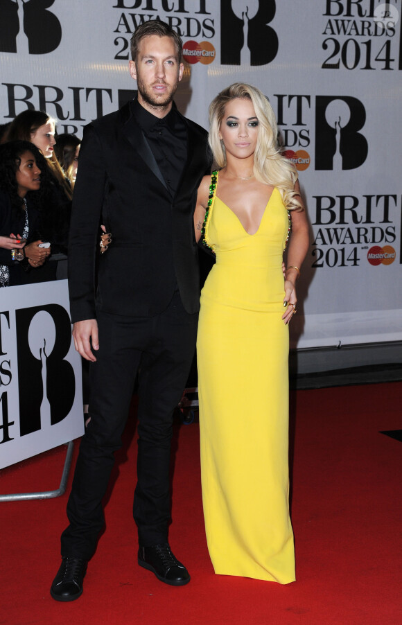Calvin Harris et Rita Ora aux Brit Awards 2014. Londres, le 19 février 2014.