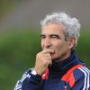 Raymond Domenech lors d'un entraînement de l'équipe de France à Clairefontaine, le 8 octobre 2008