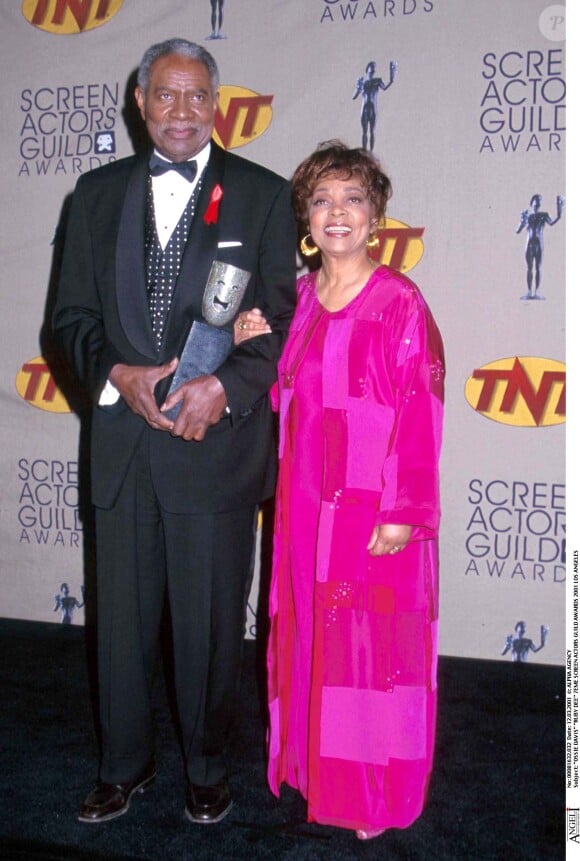 Ruby Dee et son mariOssie Davis, aux 7e Screen Actors Guild Awards, le 12 mars 2001 à Los Angeles.